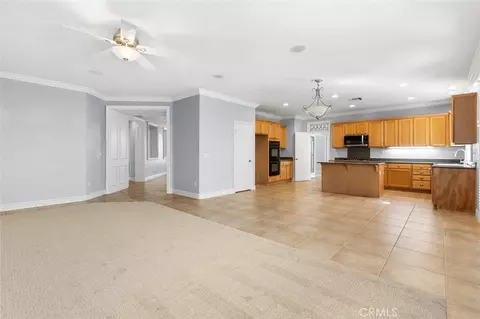 Living - 33421 Barrington Dr, Temecula, CA 92592 photo 7 of 10