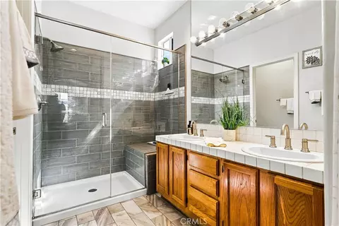 Bath - 29937 Westlink Dr, Menifee, CA 92584 photo 1 of 3