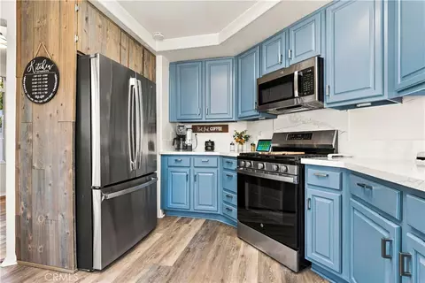 Kitchen - 29937 Westlink Dr, Menifee, CA 92584 photo 2 of 3