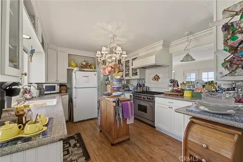 Kitchen - 44451 Tule Fire Rd, Anza, CA 92539 photo 5 of 12