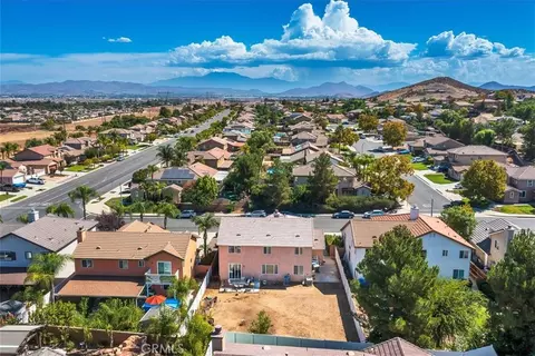View/Area - 152 Alabaster Loop, Perris, CA 92570 photo 6 of 6