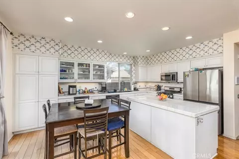 Kitchen - 152 Alabaster Loop, Perris, CA 92570 photo 2 of 2