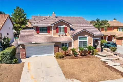 Exterior - 152 Alabaster Loop, Perris, CA 92570 photo 16 of 17