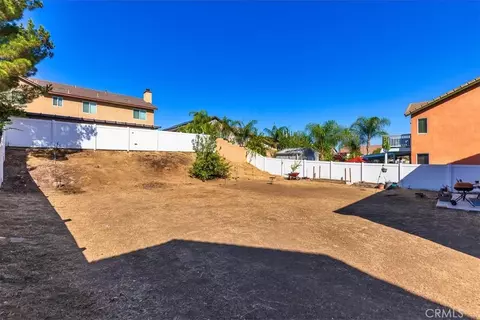 Exterior - 152 Alabaster Loop, Perris, CA 92570 photo 9 of 17