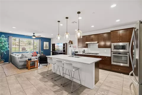 Kitchen - 46368 Cask Ln, Temecula, CA 92592 photo 3 of 4