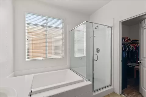 Bath - 46368 Cask Ln, Temecula, CA 92592 photo 1 of 1