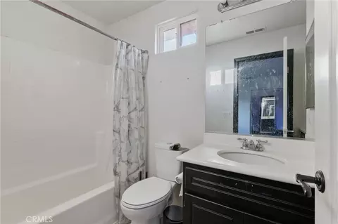 Bath - 30814 Terrace View Cir, Temecula, CA 92591 photo 1 of 3