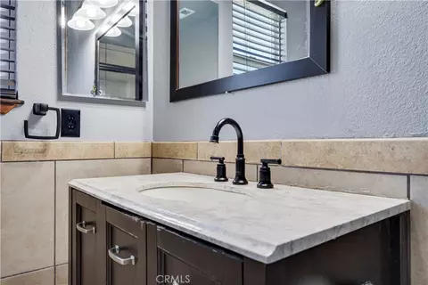 Bath - 10716 Wakefield St E, Adelanto, CA 92301 photo 2 of 5