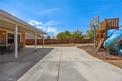 Exterior - 10716 Wakefield St E, Adelanto, CA 92301 photo 11 of 18