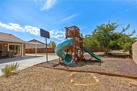 Exterior - 10716 Wakefield St E, Adelanto, CA 92301 photo 7 of 18