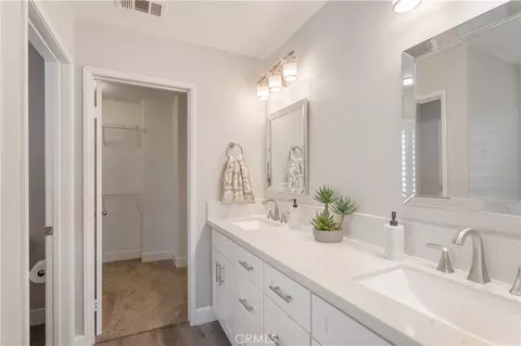 Bath - 40116 Stowe, Temecula, CA 92591 photo 2 of 5