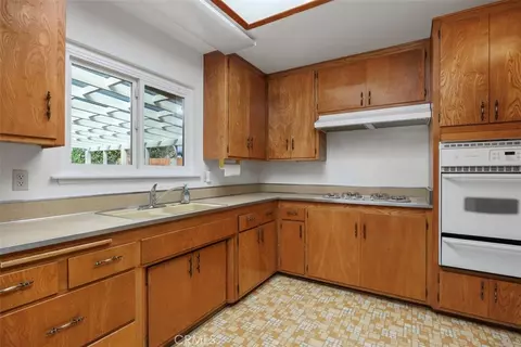 Kitchen - 2142 Foster, Oceanside, CA 92054 photo 4 of 6