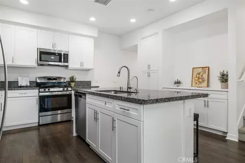 Kitchen - 344 Stillwater Ct, Santee, CA 92071 photo 2 of 2