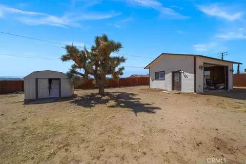 Exterior - 58407 Campanula St, Yucca Valley, CA 92284 photo 5 of 5