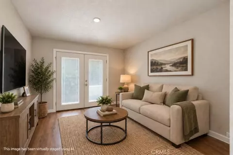 Living - 58407 Campanula St, Yucca Valley, CA 92284 photo 6 of 7