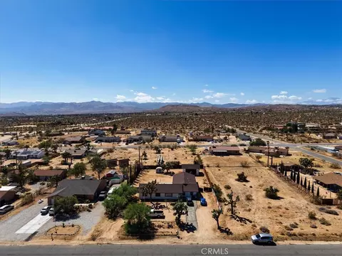 View/Area - 58407 Campanula St, Yucca Valley, CA 92284 photo 1 of 6
