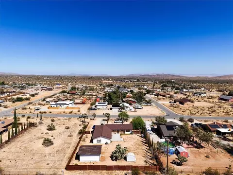 View/Area - 58407 Campanula St, Yucca Valley, CA 92284 photo 3 of 6