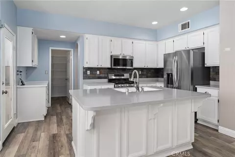 Kitchen - 31383 Britton Cir, Temecula, CA 92591 photo 1 of 3