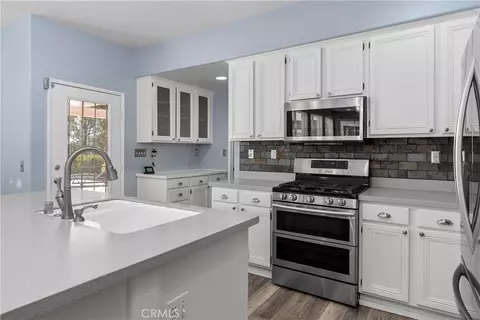 Kitchen - 31383 Britton Cir, Temecula, CA 92591 photo 2 of 3