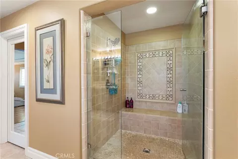 Bath - 34326 Lamborn, Temecula, CA 92592 photo 5 of 7