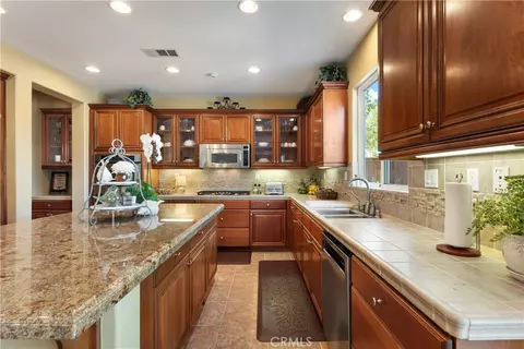 Kitchen - 34326 Lamborn, Temecula, CA 92592 photo 1 of 4