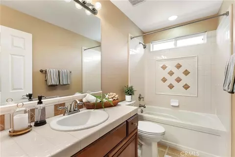 Bath - 34326 Lamborn, Temecula, CA 92592 photo 3 of 7