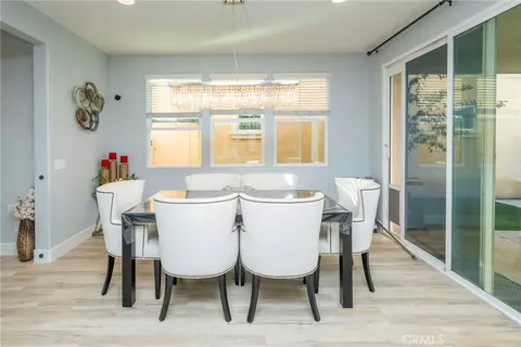 Dining - 32378 Magee, Temecula, CA 92592 photo 1 of 5