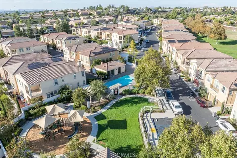View/Area - 32378 Magee, Temecula, CA 92592 photo 2 of 7