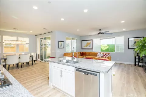 Entry Way - 32378 Magee, Temecula, CA 92592 photo 4 of 7
