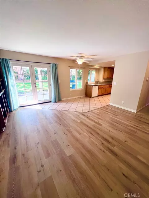 Living - 1750 Sunnypark, Redlands, CA 92374 photo 7 of 10