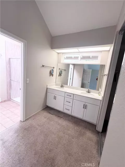 Bath - 1750 Sunnypark, Redlands, CA 92374 photo 4 of 4