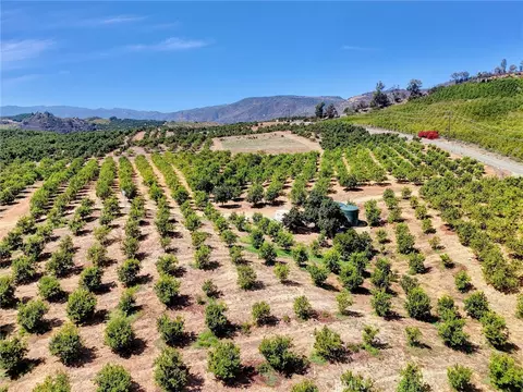 21055 Carancho Rd, Temecula, CA 92590 photo 4