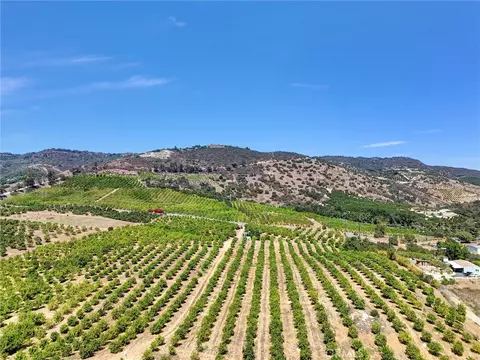 21055 Carancho Rd, Temecula, CA 92590 photo 2