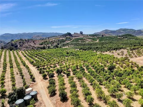21055 Carancho Rd, Temecula, CA 92590 photo 12