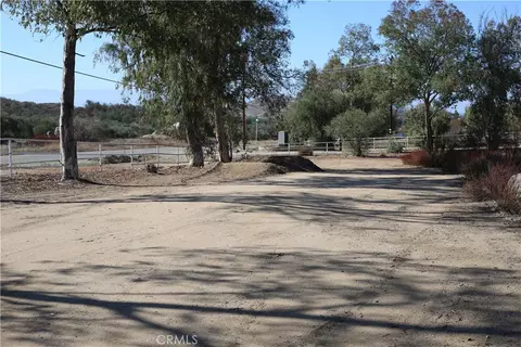 0 Mark Trl, Hemet, CA 92544 photo 6