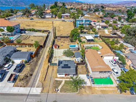 307 N Lowell, Lake Elsinore, CA 92530