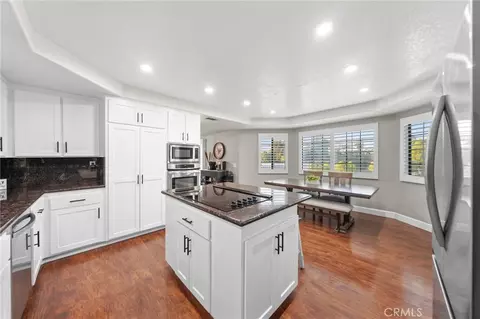 Kitchen - 40910 Via Media, Temecula, CA 92591 photo 6 of 7