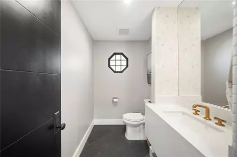 Bath - 30357 San Pasqual Rd, Temecula, CA 92591 photo 1 of 9