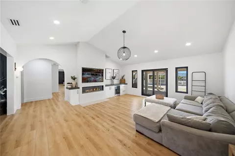 Living - 30357 San Pasqual Rd, Temecula, CA 92591 photo 1 of 4