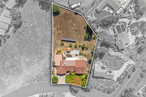 View/Area - 30357 San Pasqual Rd, Temecula, CA 92591 photo 2 of 4