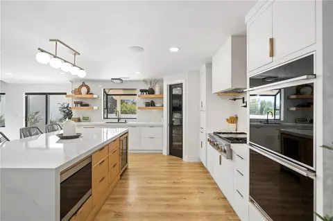 Kitchen - 30357 San Pasqual Rd, Temecula, CA 92591 photo 2 of 8
