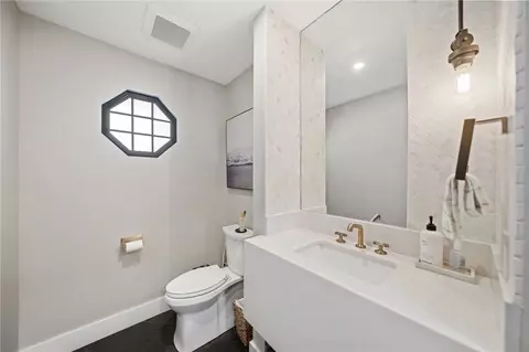 Bath - 30357 San Pasqual Rd, Temecula, CA 92591 photo 2 of 9