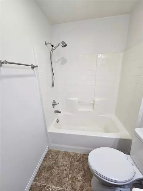 Bath - 21672 Front St, Wildomar, CA 92595 photo 3 of 3