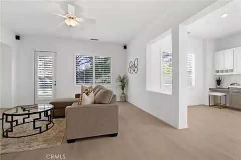 Living - 1031 Inverlochy Dr, Fallbrook, CA 92028 photo 3 of 6
