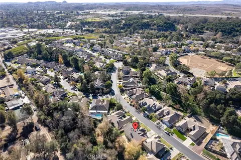 View/Area - 1031 Inverlochy Dr, Fallbrook, CA 92028 photo 8 of 8