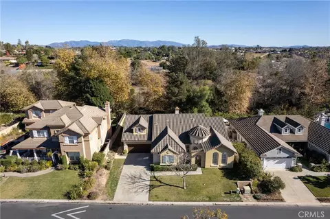 View/Area - 1031 Inverlochy Dr, Fallbrook, CA 92028 photo 1 of 8