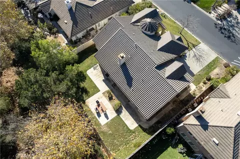 View/Area - 1031 Inverlochy Dr, Fallbrook, CA 92028 photo 4 of 8