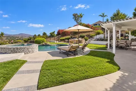 Exterior - 2278 Lindsey Ct, Fallbrook, CA 92028 photo 7 of 12
