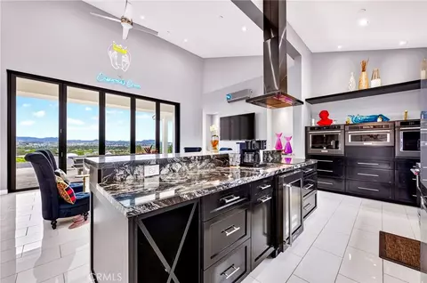 Kitchen - 42950 Ivy St, Murrieta, CA 92562 photo 4 of 5
