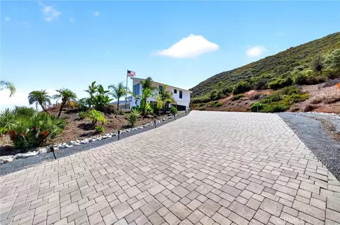 Exterior - 42950 Ivy St, Murrieta, CA 92562 photo 12 of 15